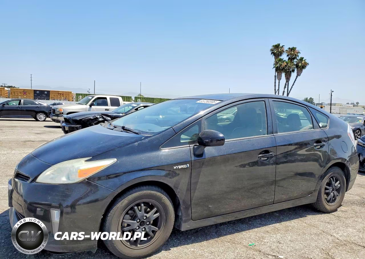 2014 Toyota Prius Four – zdjęcie 1 z 12