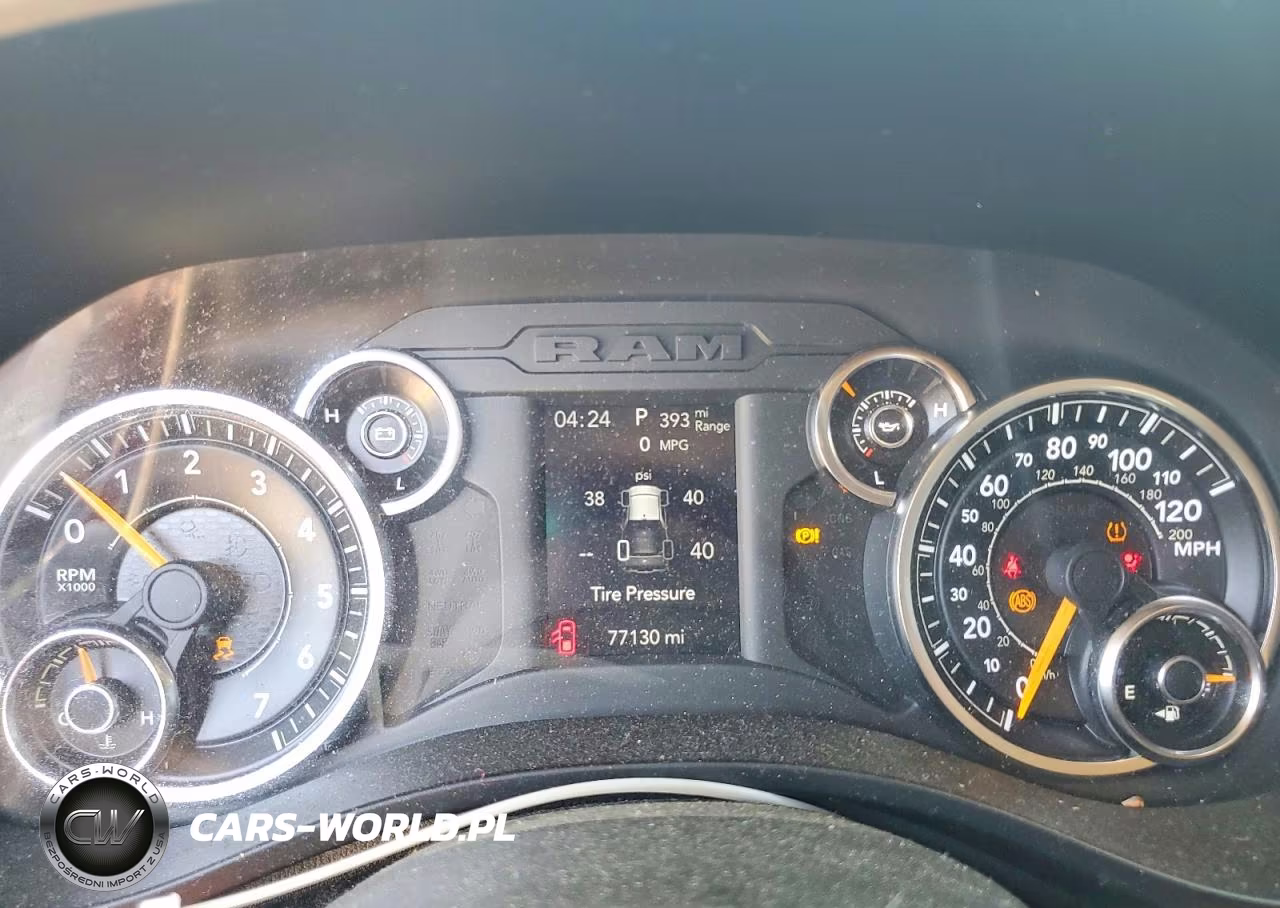 2019 Ram 1500 Tradesman VIN:1C6SRFGT5KN618087 - 9
