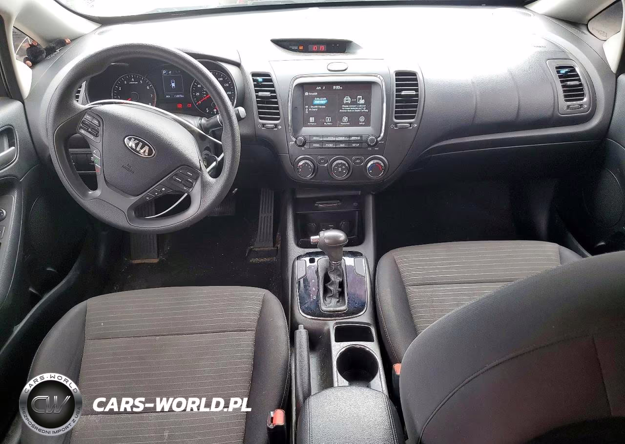 2018 Kia Forte Lx VIN:3KPFL4A77JE176914 - 8