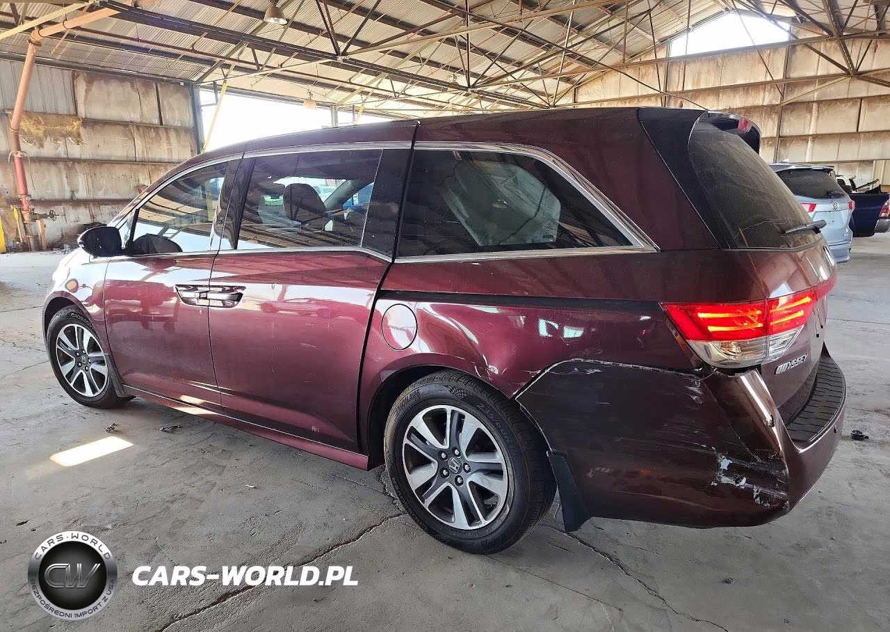 2015 Honda Odyssey Touring VIN:5FNRL5H92FB050701 - 2