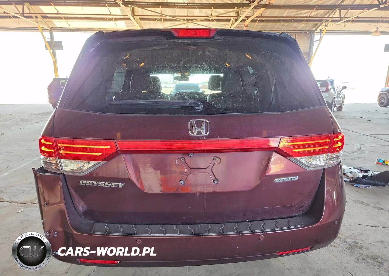 2015 Honda Odyssey Touring VIN:5FNRL5H92FB050701 - 6
