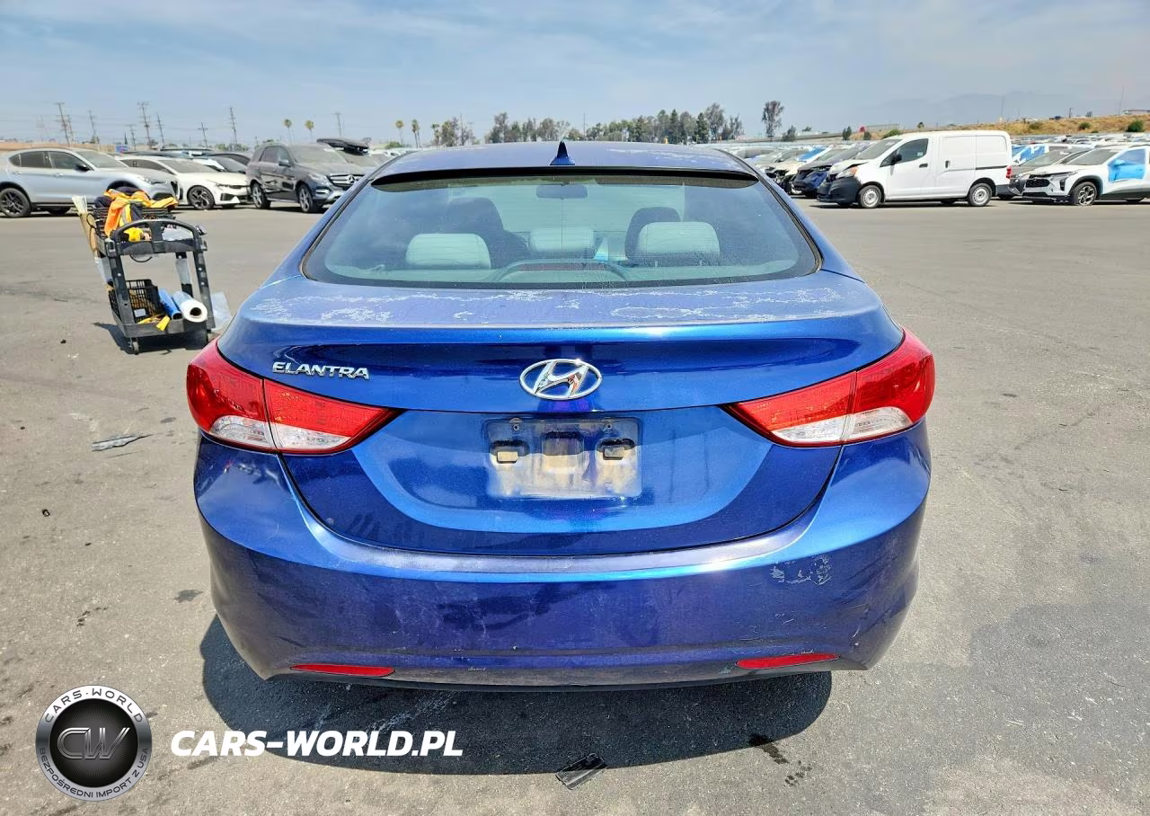 2013 Hyundai Elantra Gls VIN:KMHDH4AE7DU836216 - 6