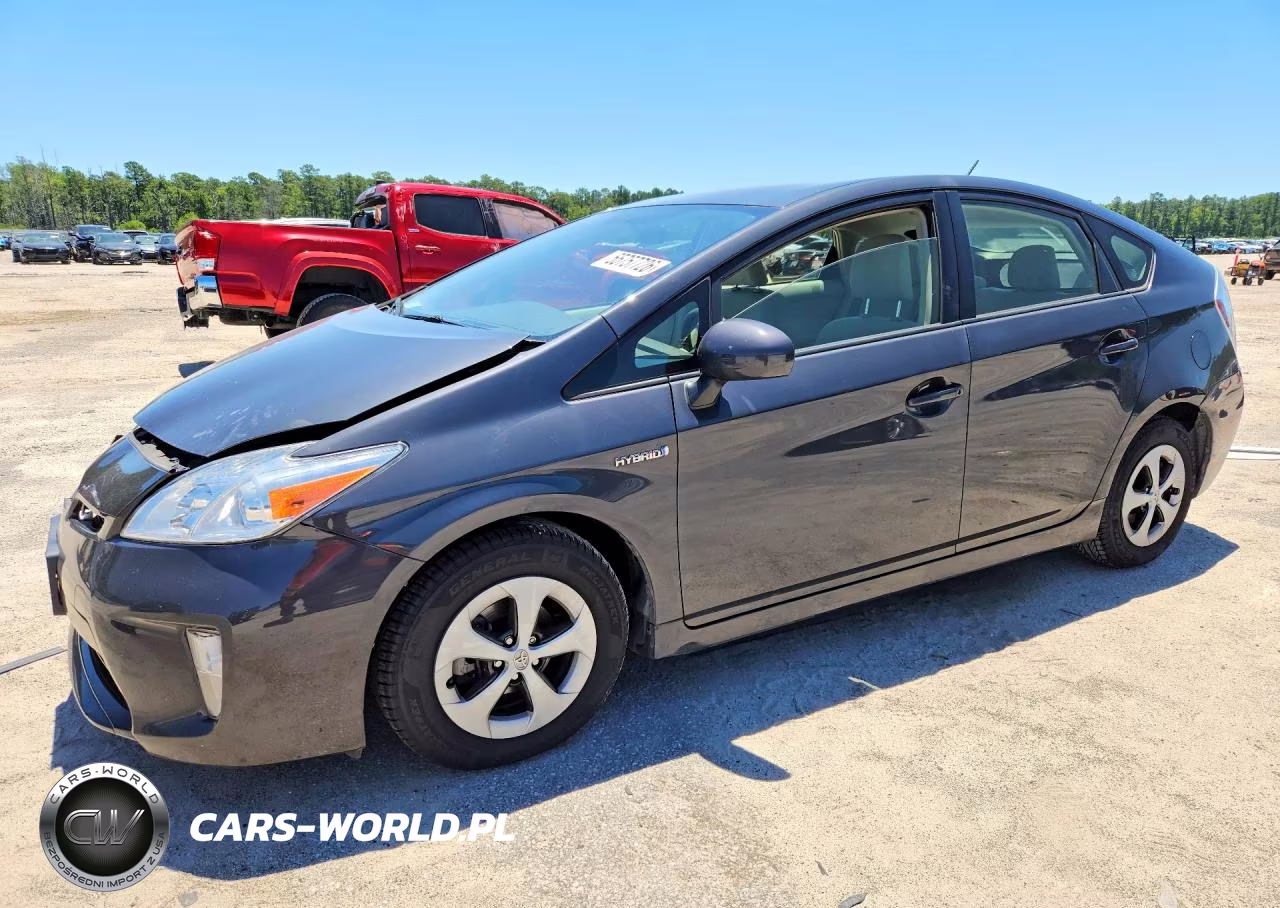 2014 Toyota Prius Three – zdjęcie 1 z 12