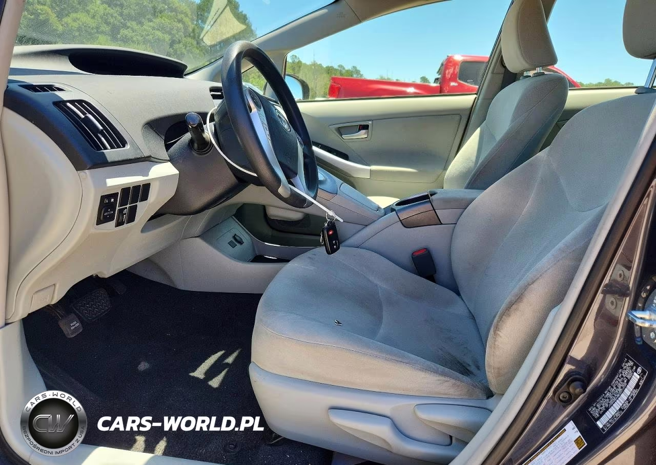 2014 Toyota Prius Three VIN:JTDKN3DU8E0372699 - 7