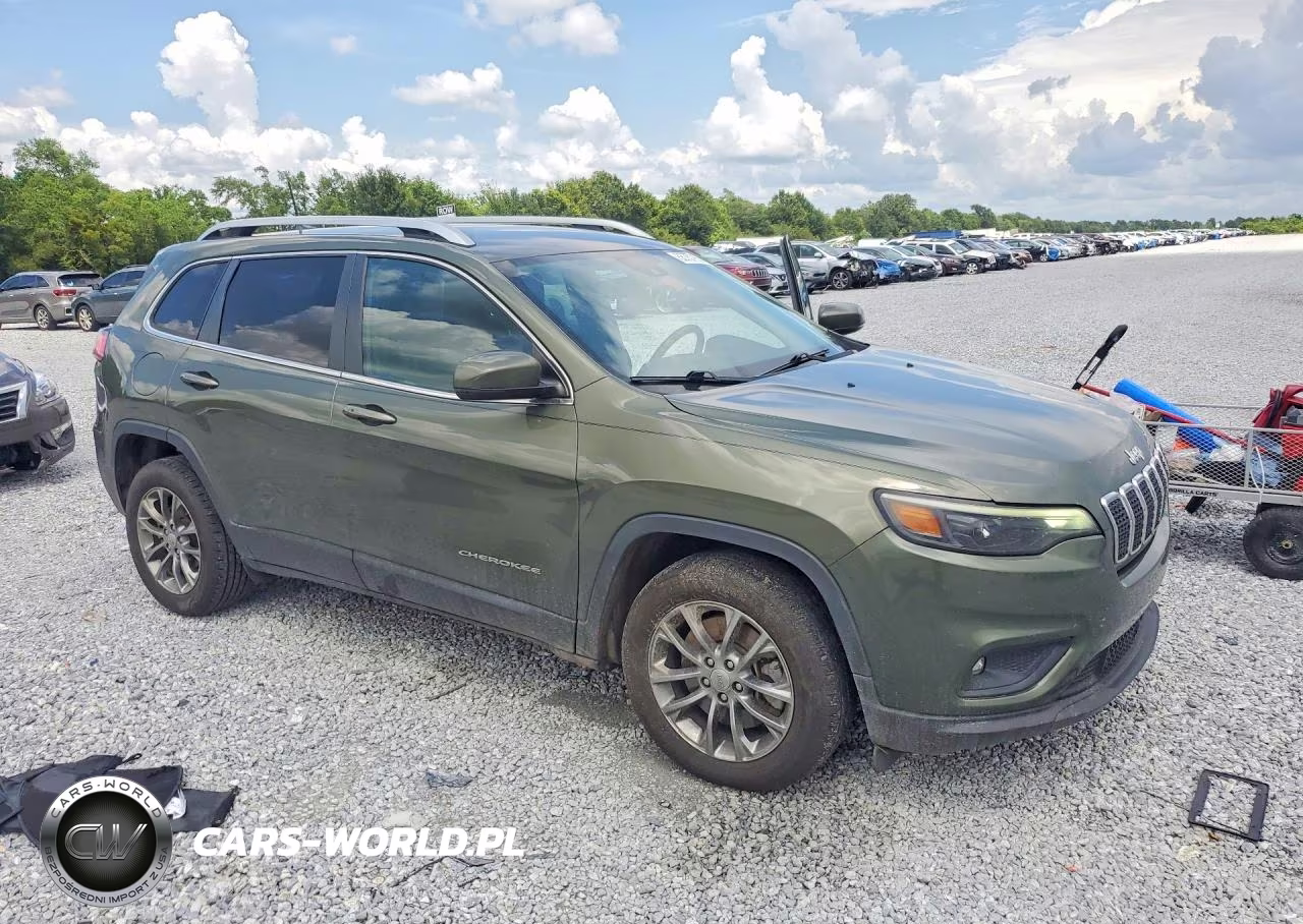 2021 Jeep Cherokee Latitude Plus VIN:1C4PJLLB6MD116053 - 4