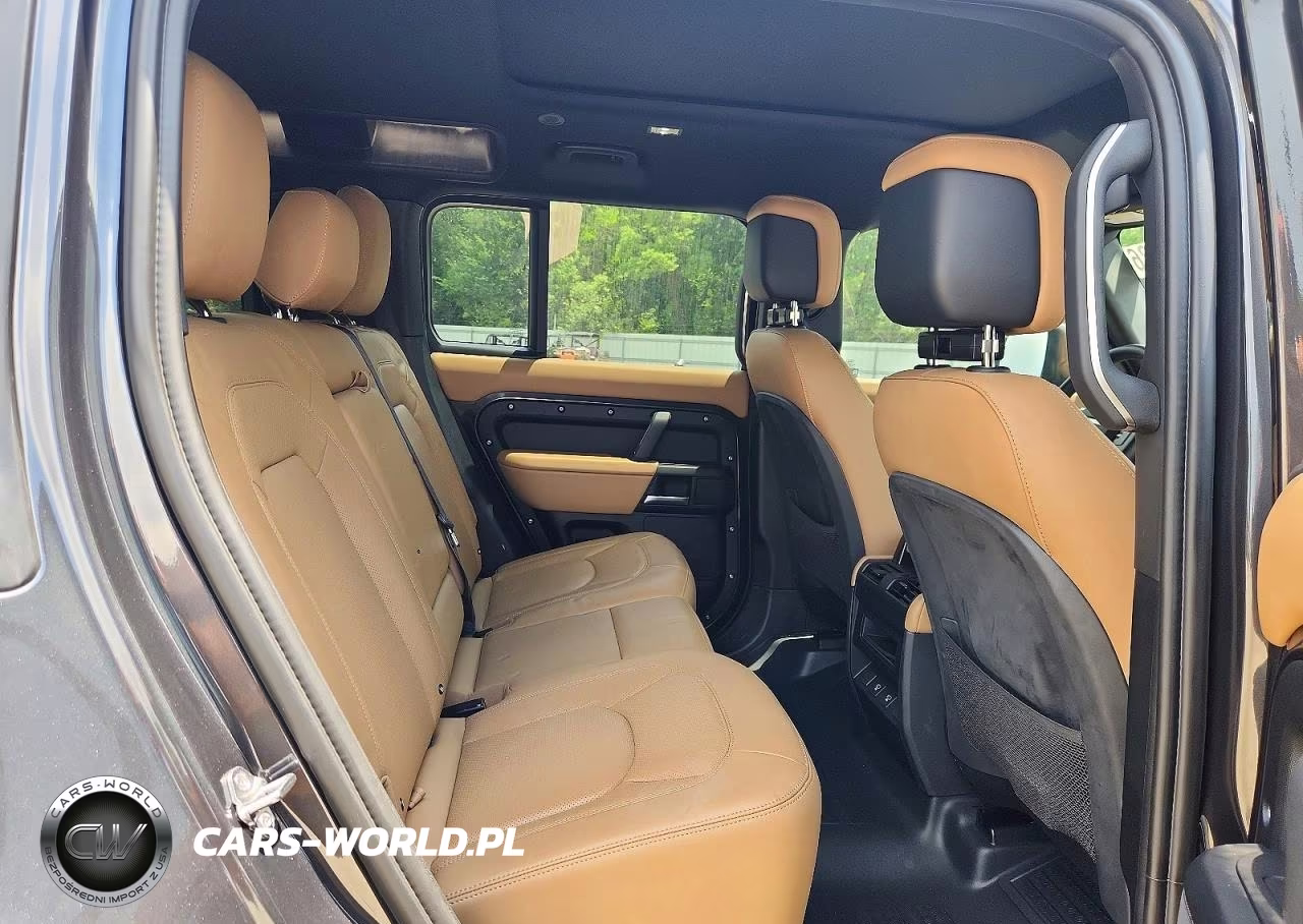 2025 Land Rover Defender 110 S VIN:SALEJ7EX3S2366374 - 11