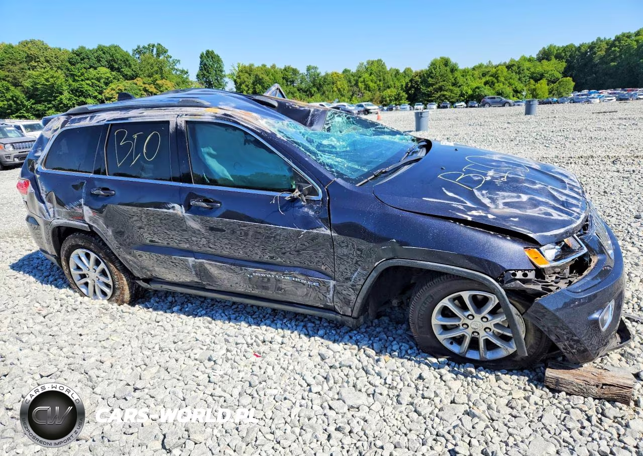 2016 Jeep Grand Cherokee Laredo VIN:1C4RJEAG0GC382584 - 4