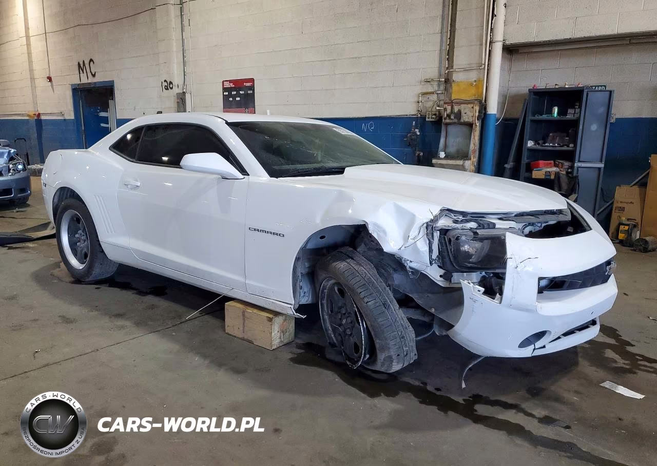 2012 Chevrolet Camaro Ls VIN:2G1FA1E32C9204172 - 4