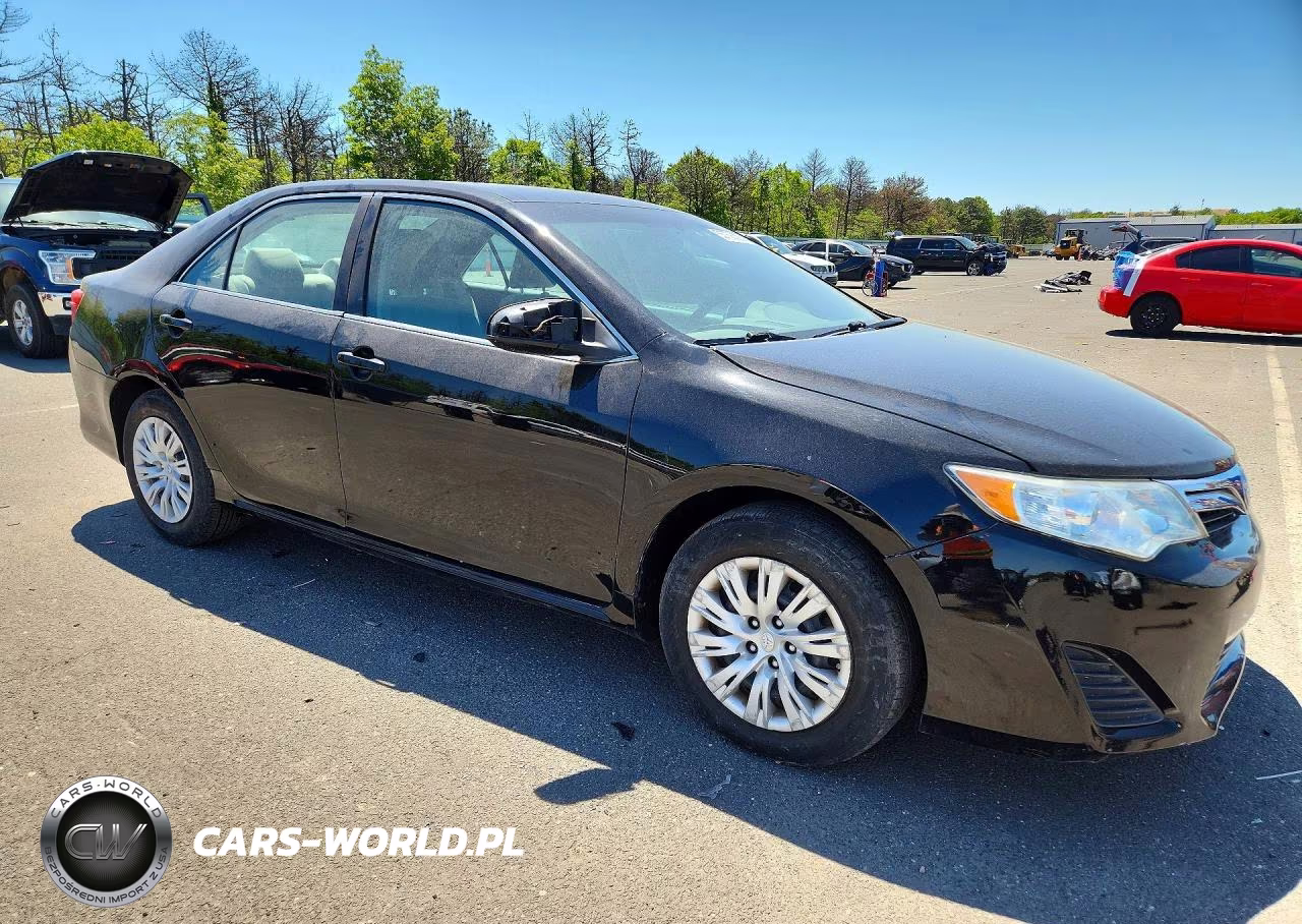 2013 Toyota Camry Hybrid Le VIN:4T1BD1FK7DU090527 - 4