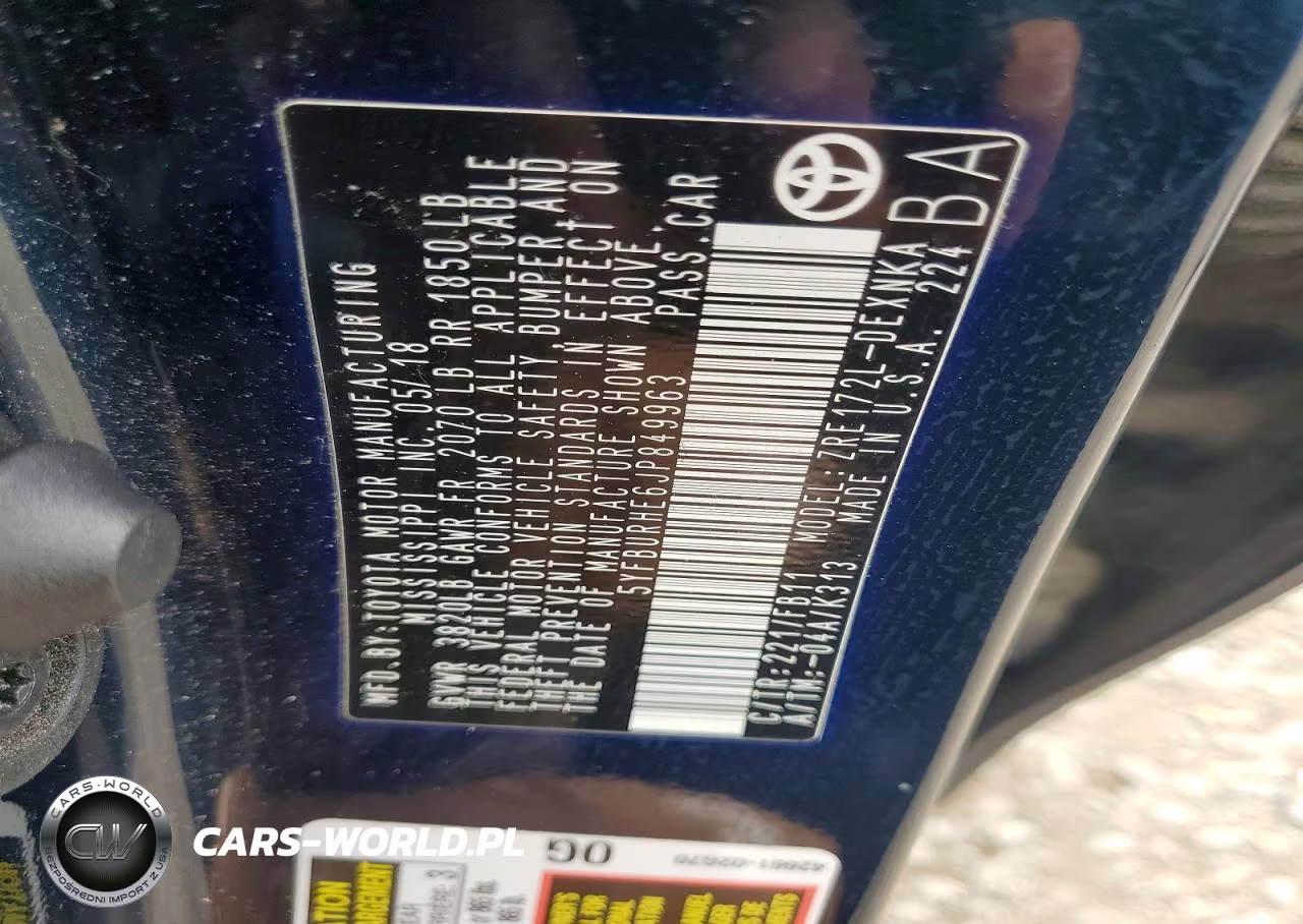 2018 Toyota Corolla Le VIN:5YFBURHE6JP849963 - 12
