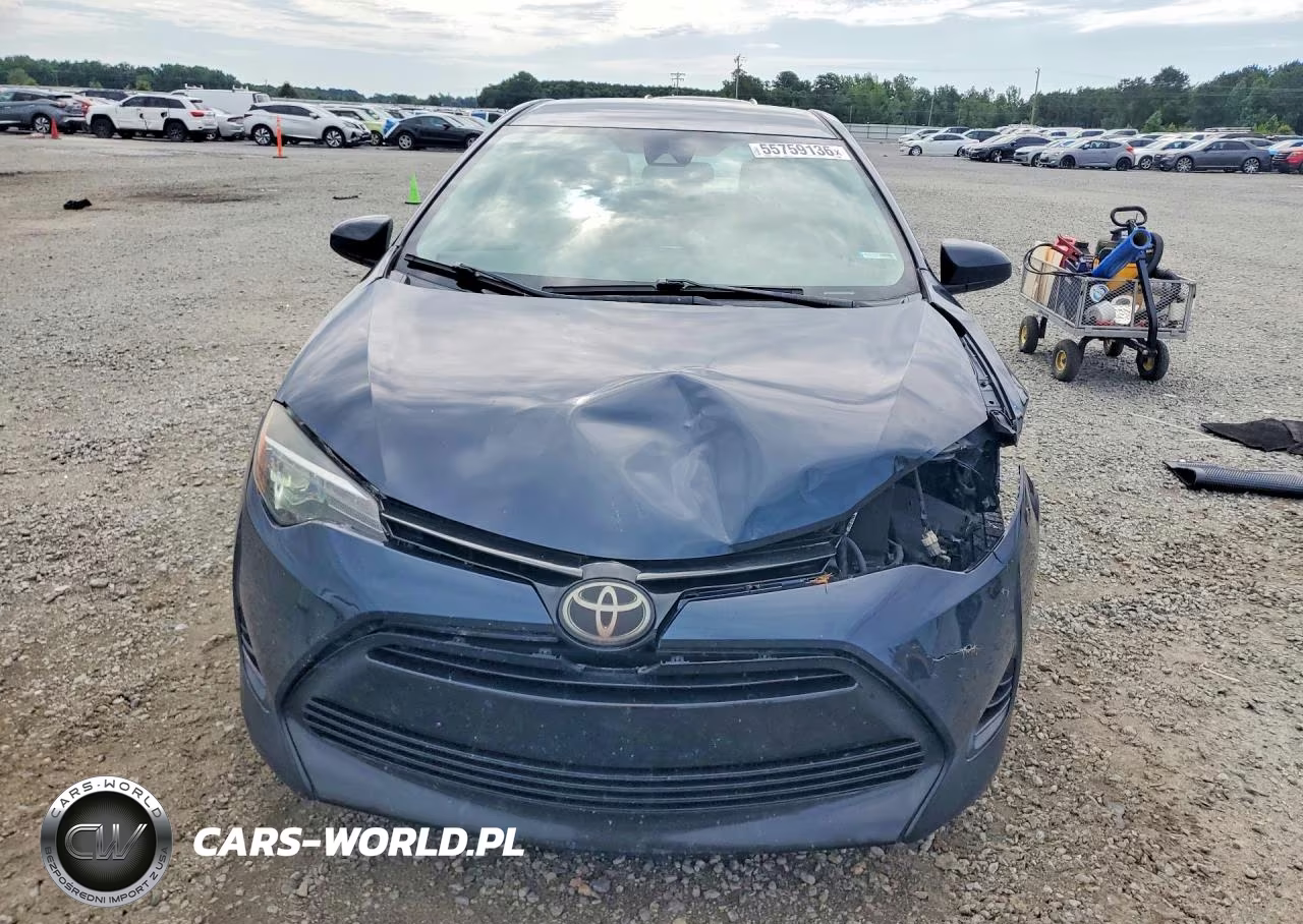2018 Toyota Corolla Le VIN:5YFBURHE6JP849963 - 5