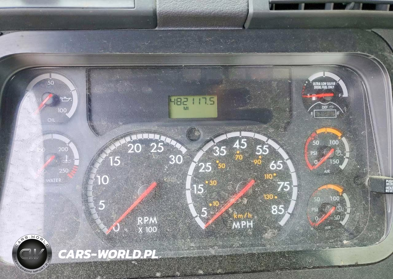 2014 Freightliner Cascadia Semi Truck VIN:1FUBGDDV2ELFN7172 - 8