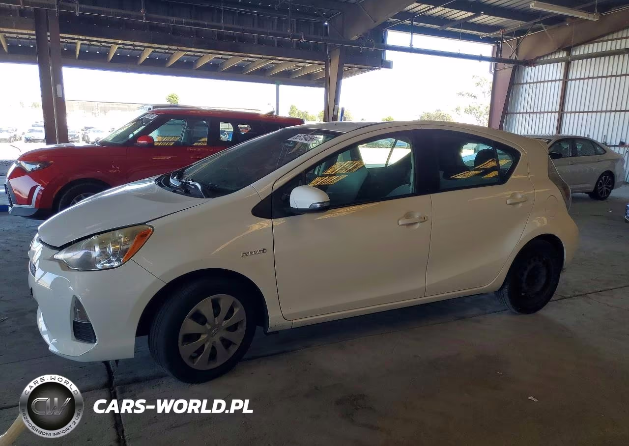 2014 Toyota Prius C One