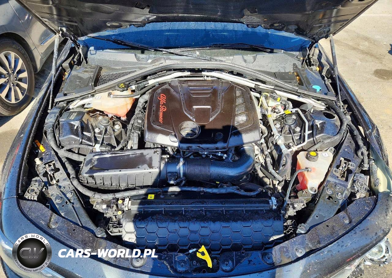 2017 Alfa Romeo Giulia Ti VIN:ZARFAECN6H7549593 - 11