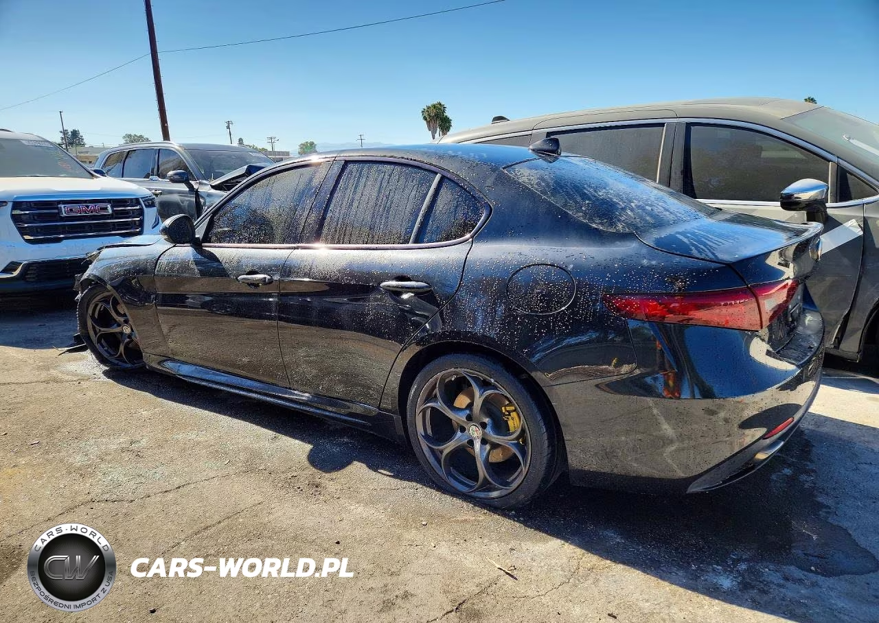 2017 Alfa Romeo Giulia Ti VIN:ZARFAECN6H7549593 - 2