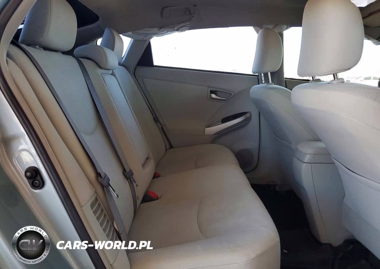 2015 Toyota Prius Three VIN:JTDKN3DU5F1946056 - 10