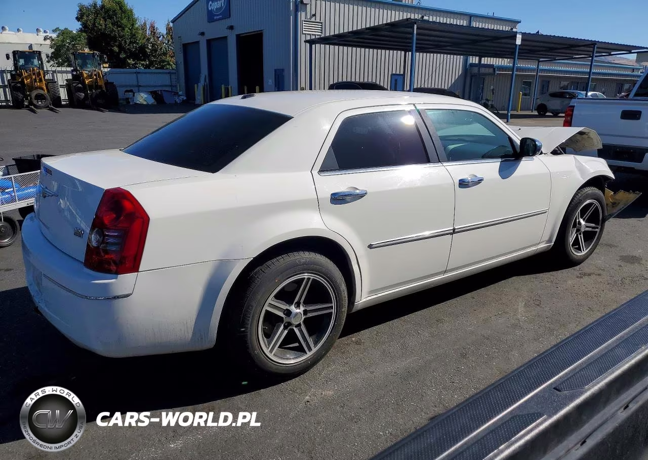 2010 Chrysler 300 Touring VIN:2C3CA5CV1AH228878 - 3