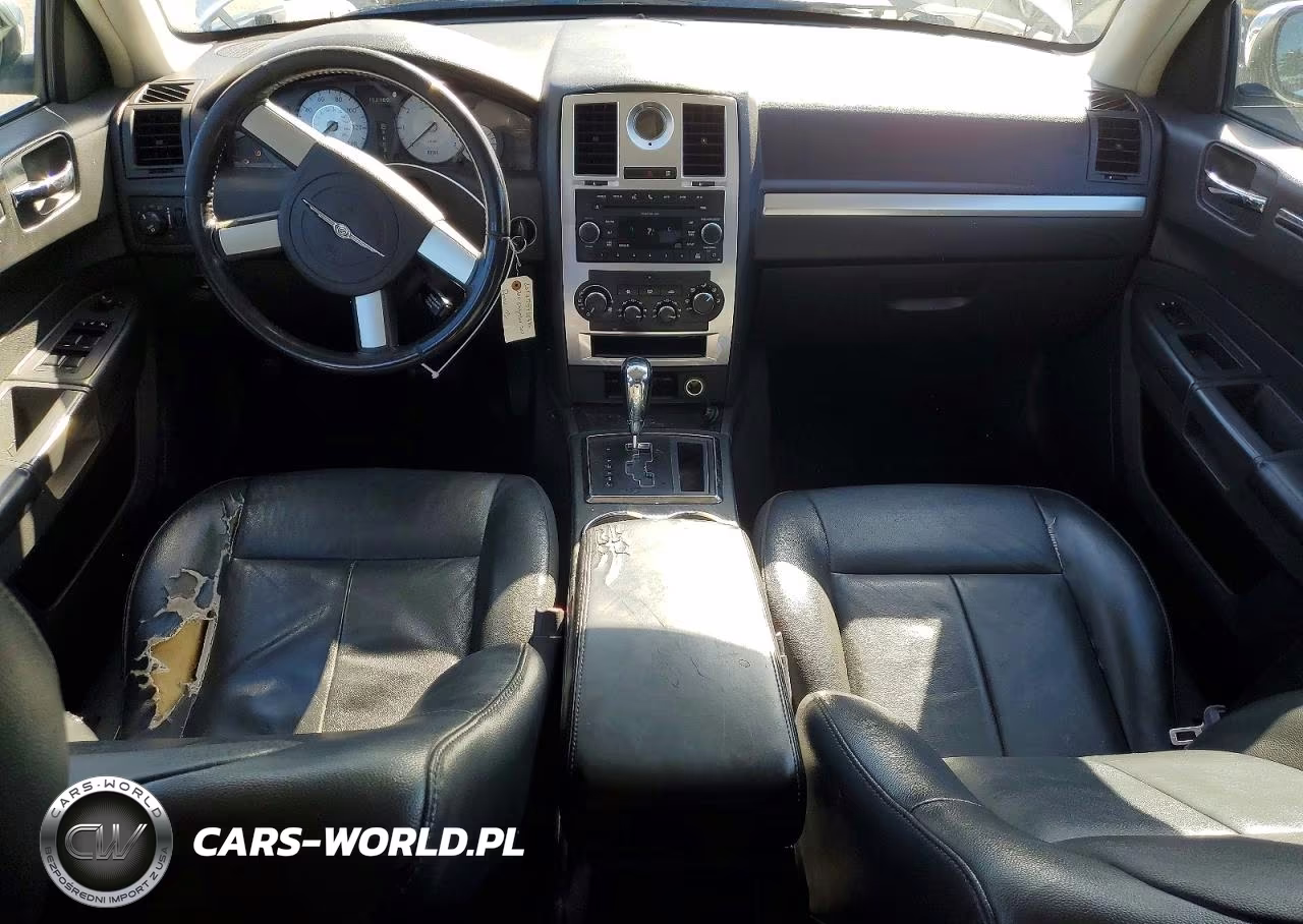 2010 Chrysler 300 Touring VIN:2C3CA5CV1AH228878 - 8