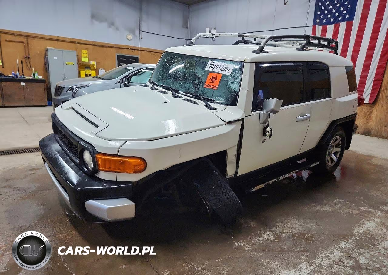 2014 Toyota Fj Cruiser Base – zdjęcie 1 z 13
