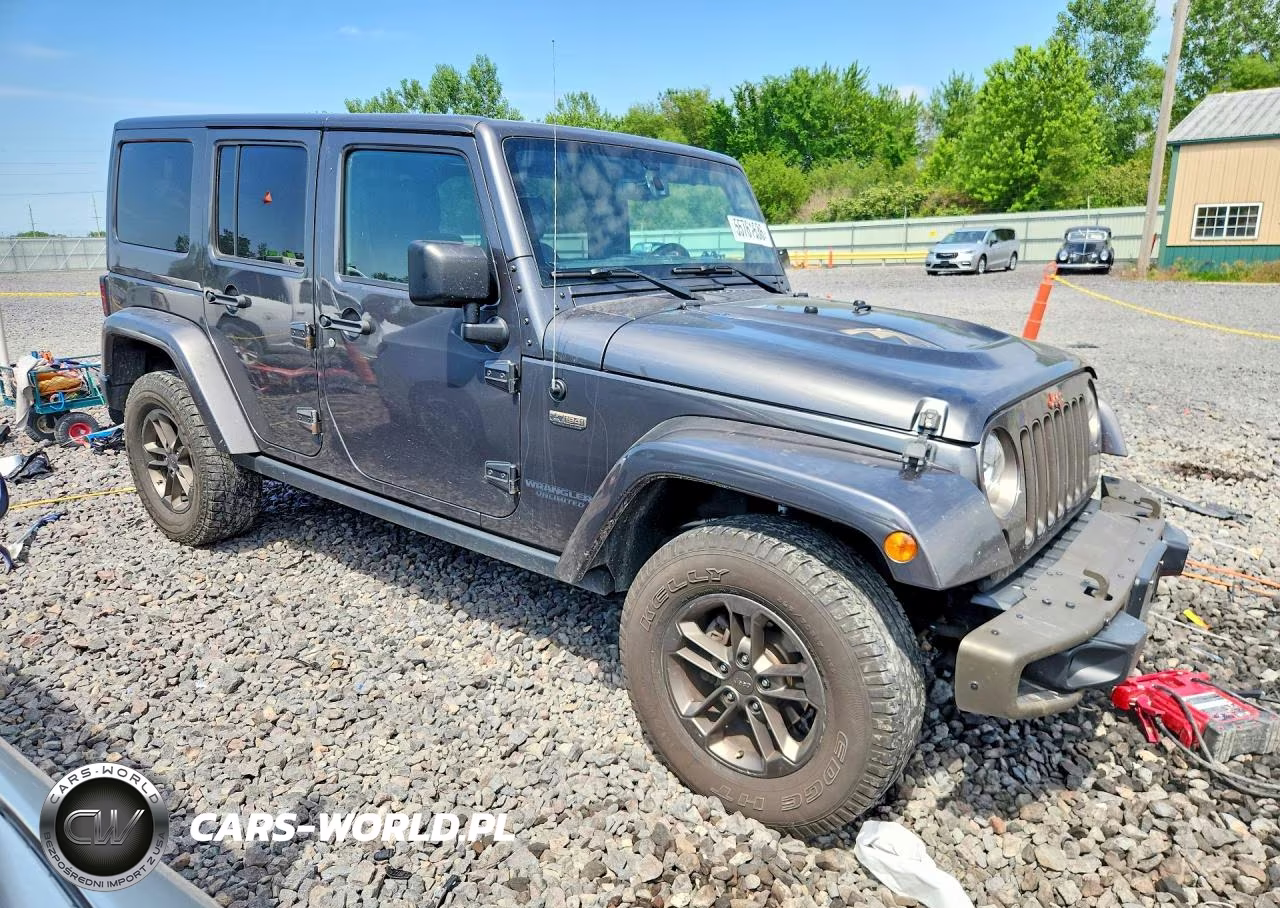 2016 Jeep Wrangler Unlimited Sahara VIN:1C4BJWEG6GL348831 - 4