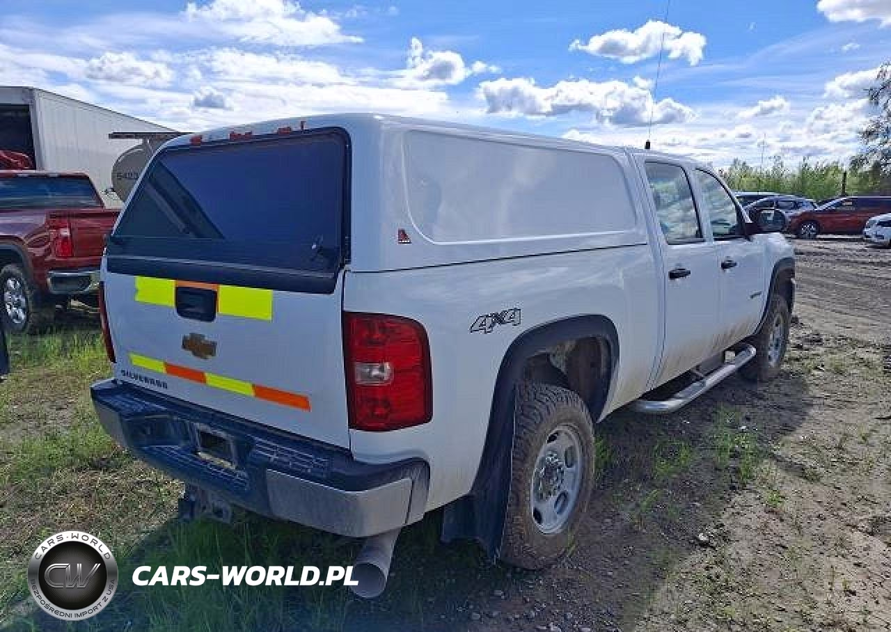 2012 Chevrolet Silverado K2500 Heavy Duty VIN:1GC1KVC82CF153428 - 3
