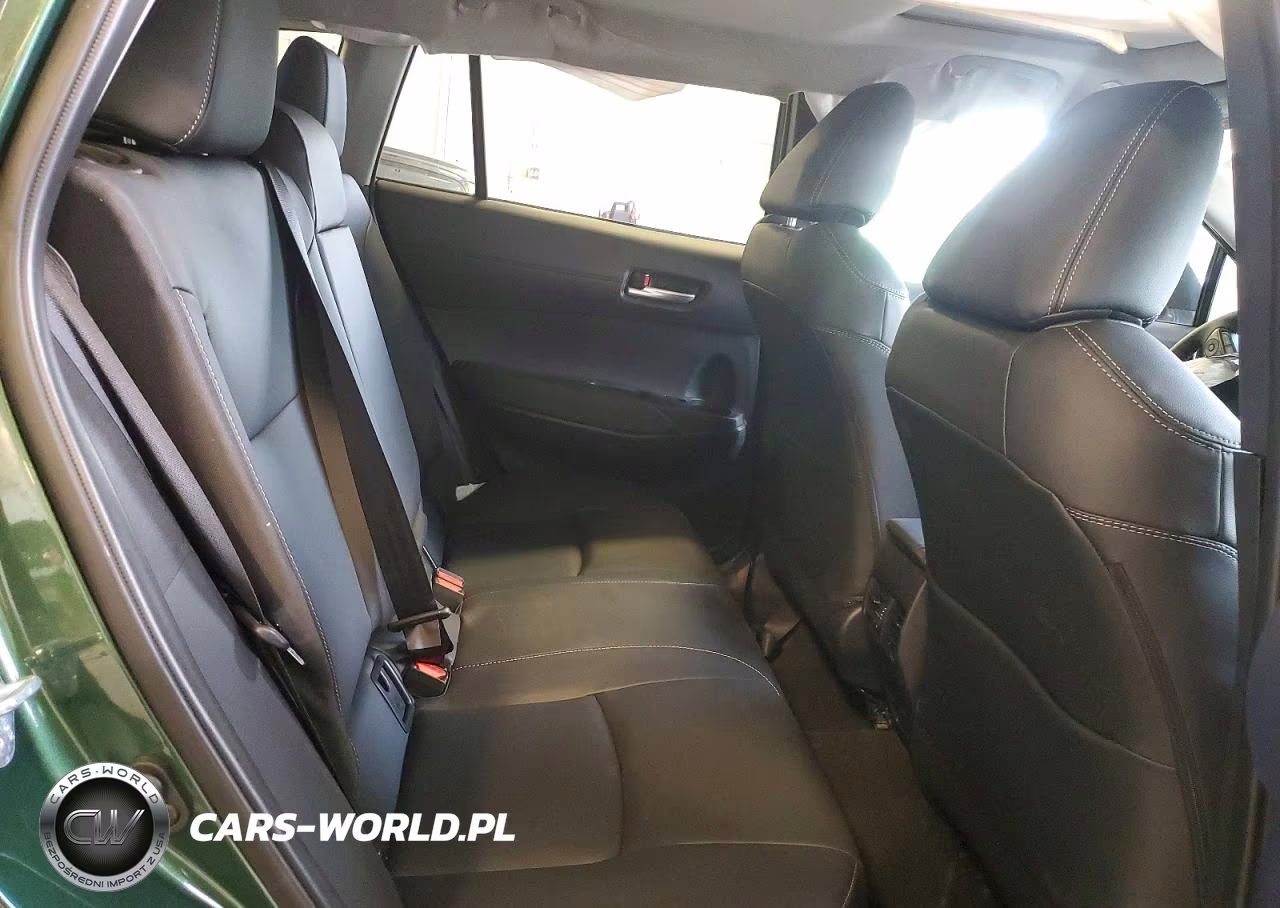 2025 Toyota Corolla Cross Xle VIN:7MUDAABG0SV122300 - 11