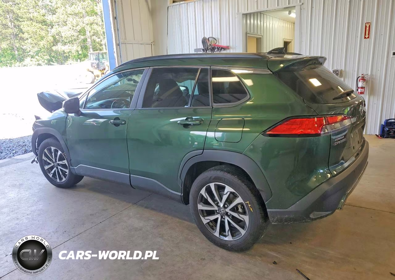 2025 Toyota Corolla Cross Xle VIN:7MUDAABG0SV122300 - 2
