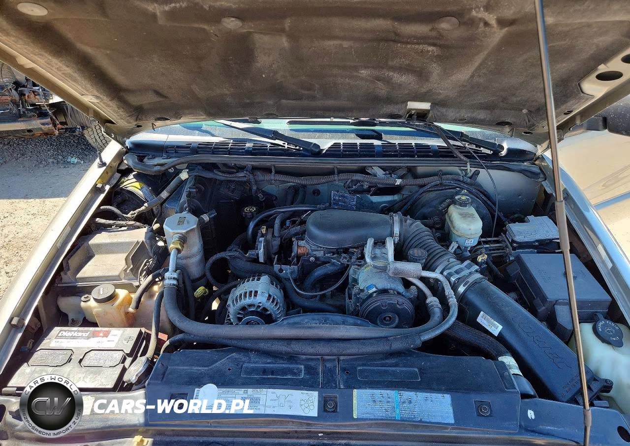 2002 GMC Sonoma VIN:1GTDT19W828110935 - 11