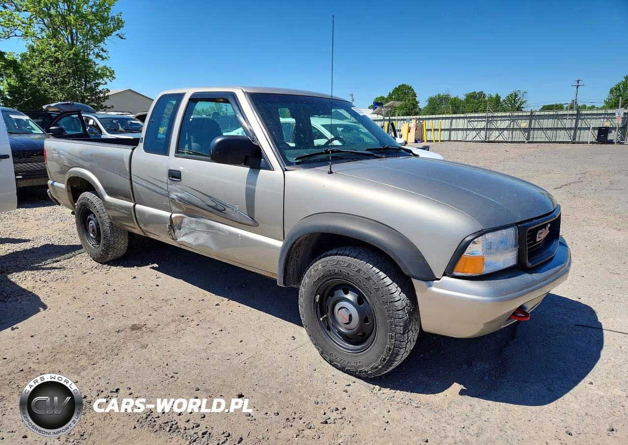 2002 GMC Sonoma VIN:1GTDT19W828110935 - 4