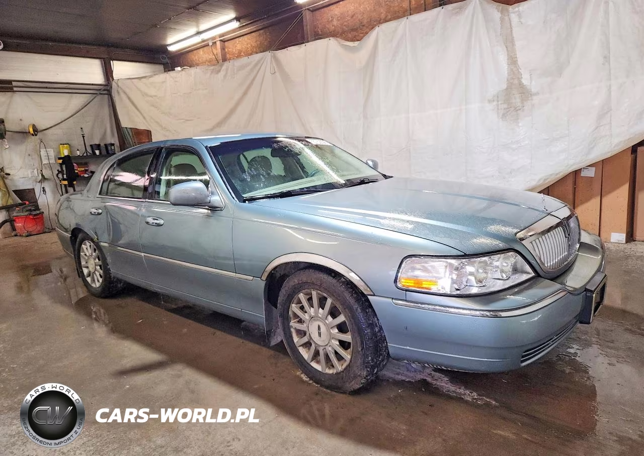 2006 Lincoln Town Car Signature VIN:1LNHM81V46Y624325 - 4