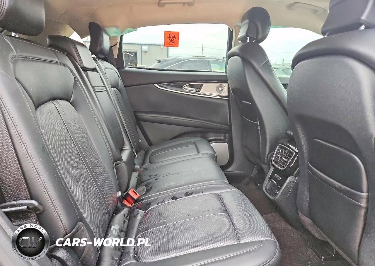 2021 Lincoln Nautilus Reserve VIN:2LMPJ8KP5MBL02487 - 11
