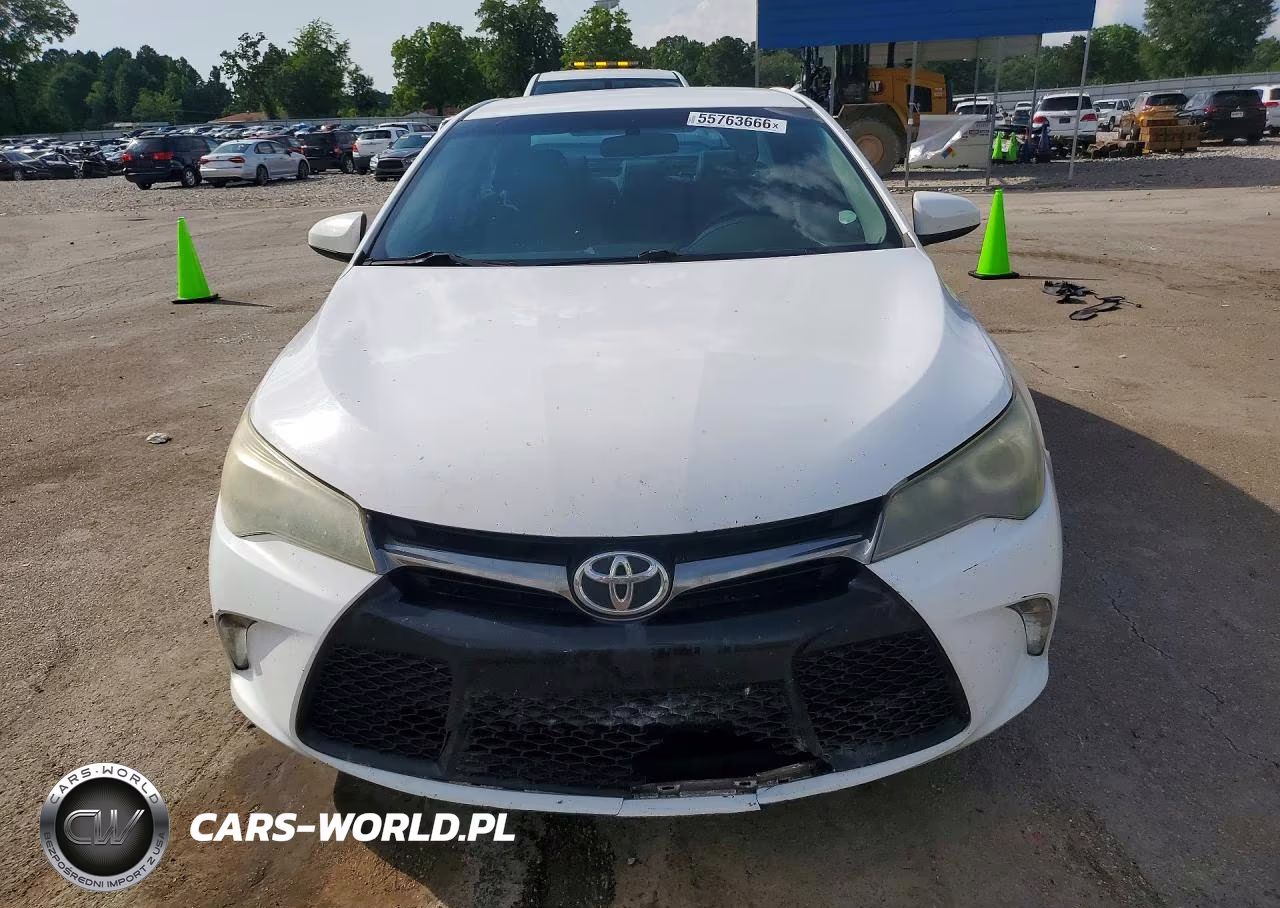 2015 Toyota Camry Se VIN:4T1BF1FK5FU932066 - 5