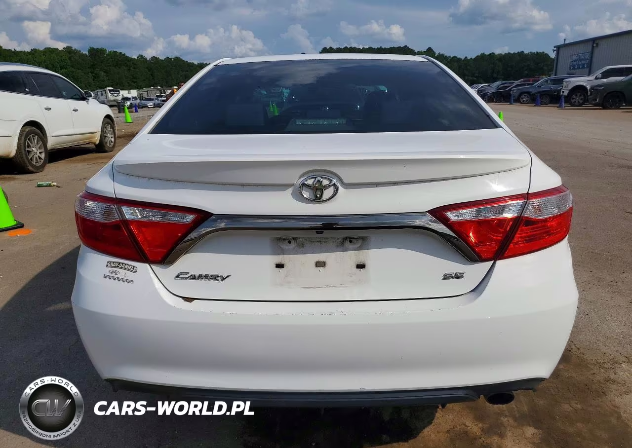 2015 Toyota Camry Se VIN:4T1BF1FK5FU932066 - 6