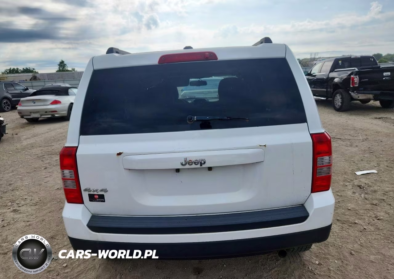 2015 Jeep Patriot Latitude VIN:1C4NJRFB9FD316398 - 6