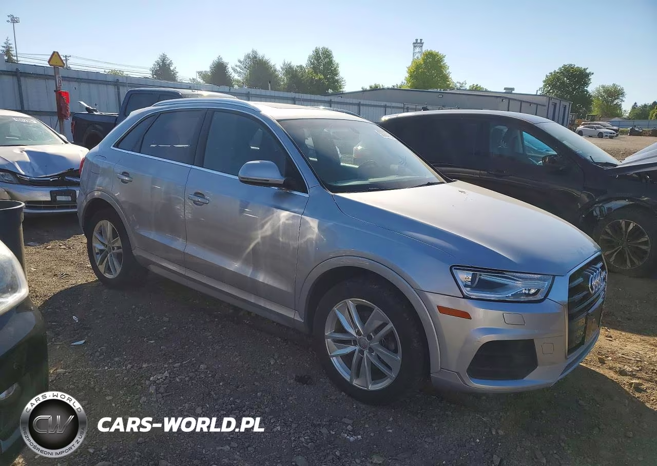 2016 Audi Q3 Premium Plus VIN:WA1EFCFS5GR015494 - 4
