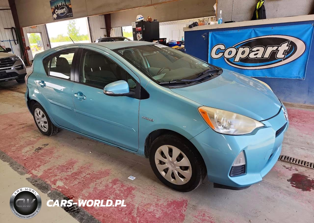 2012 Toyota Prius C Two VIN:JTDKDTB30C1011472 - 4