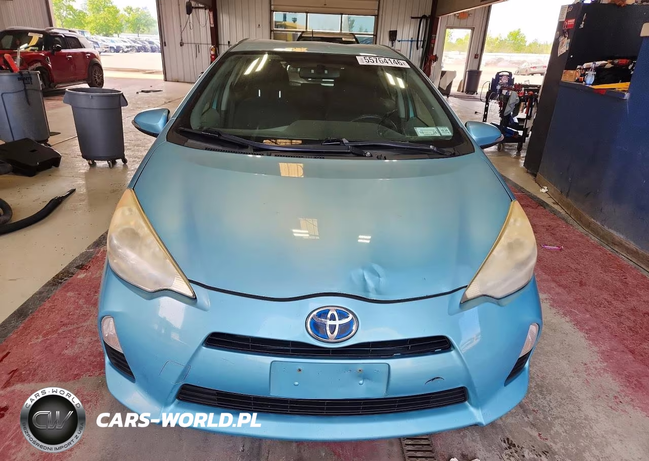 2012 Toyota Prius C Two VIN:JTDKDTB30C1011472 - 5