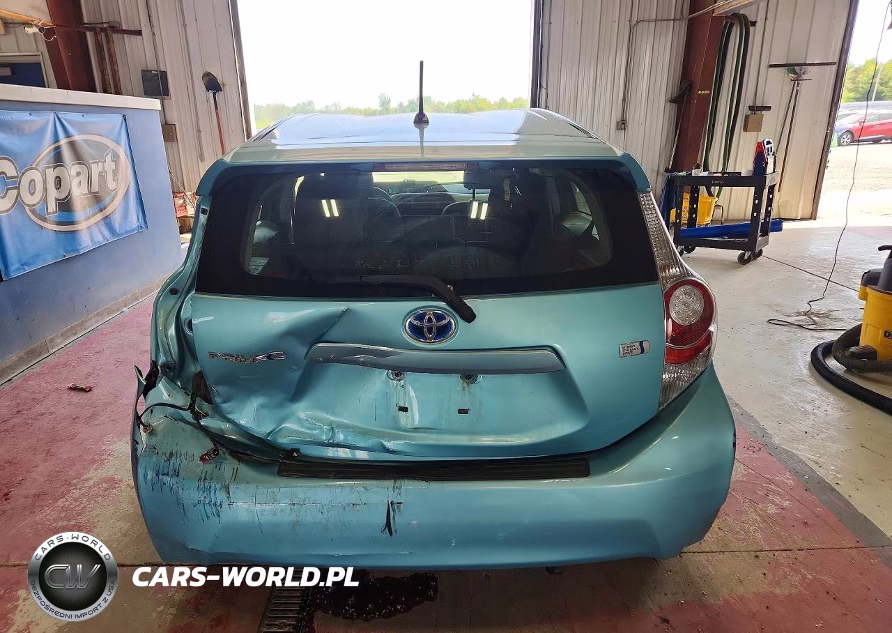 2012 Toyota Prius C Two VIN:JTDKDTB30C1011472 - 6