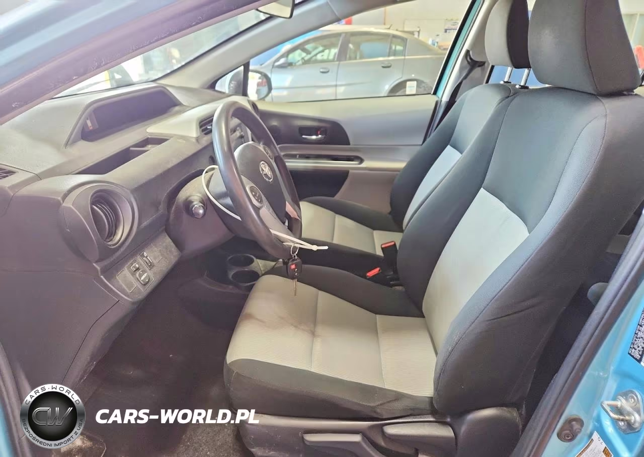 2012 Toyota Prius C Two VIN:JTDKDTB30C1011472 - 7