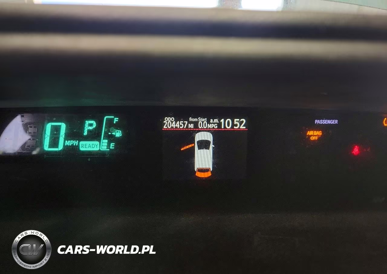 2012 Toyota Prius C Two VIN:JTDKDTB30C1011472 - 9