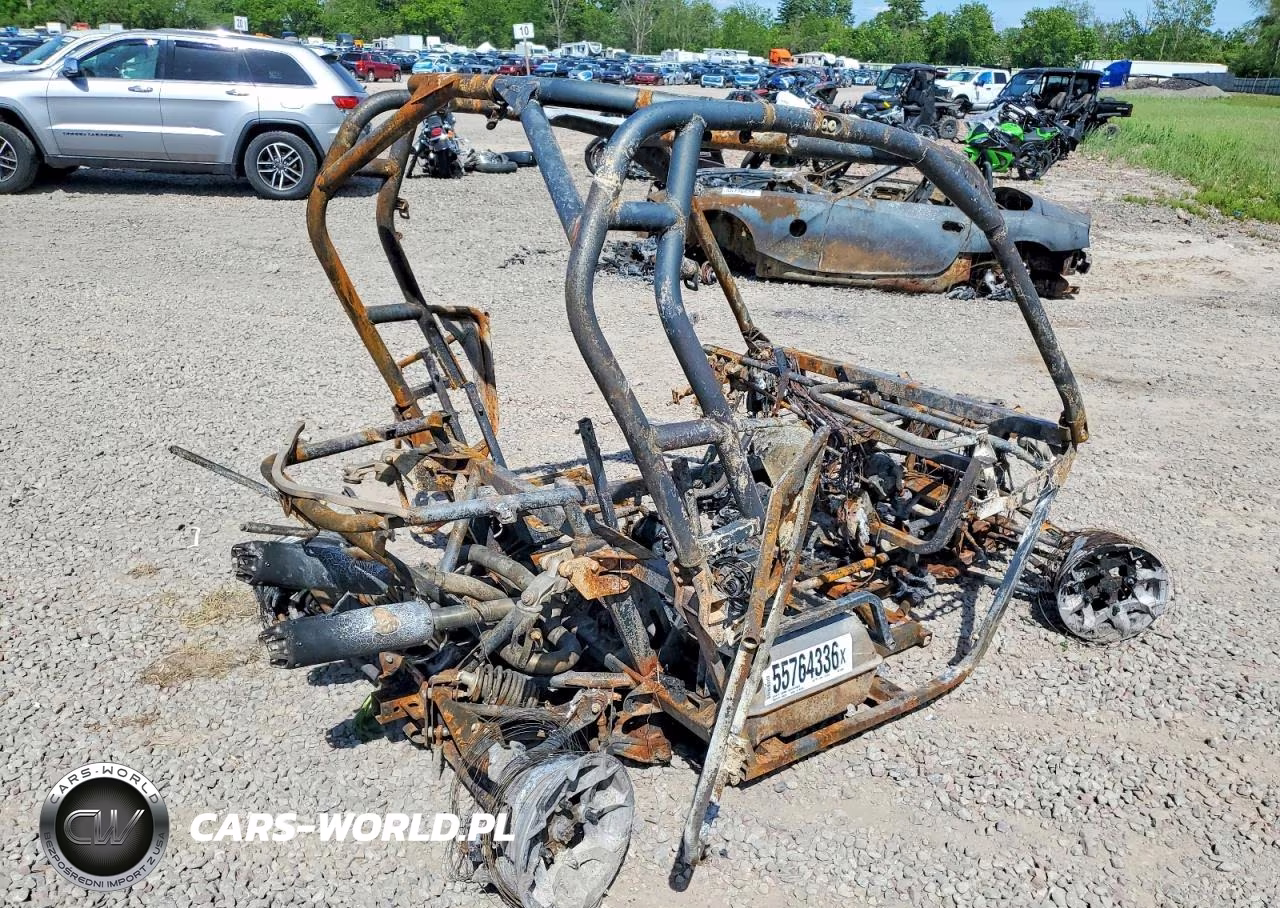 2018 Can-Am Maverick Utility Vehicle VIN:3JBPVAP24JJ000471 - 4