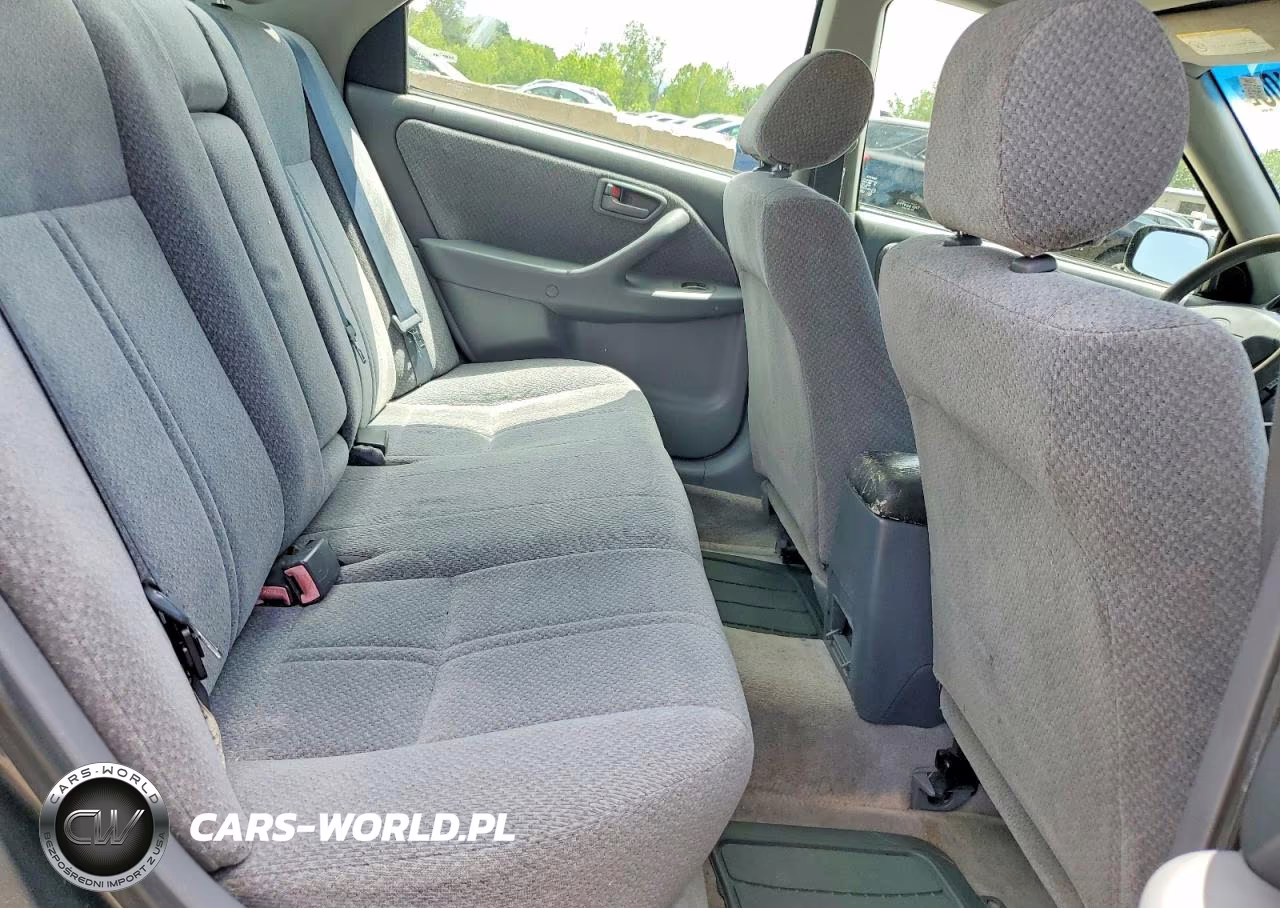 2000 Toyota Camry Le VIN:JT2BG22K7Y0442762 - 10