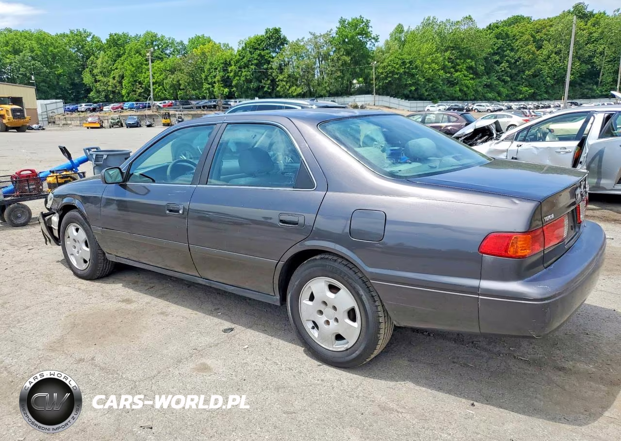 2000 Toyota Camry Le VIN:JT2BG22K7Y0442762 - 2