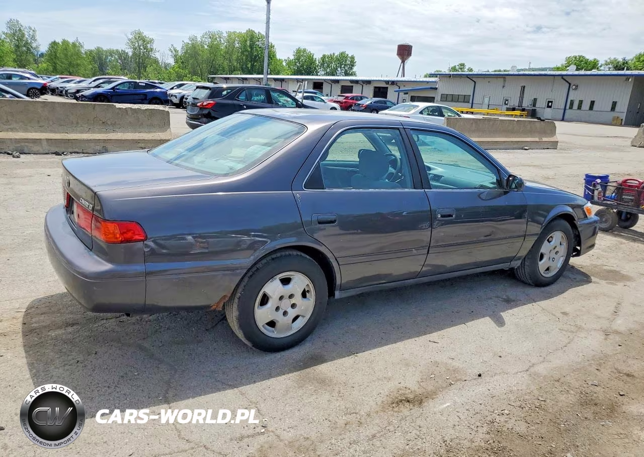 2000 Toyota Camry Le VIN:JT2BG22K7Y0442762 - 3