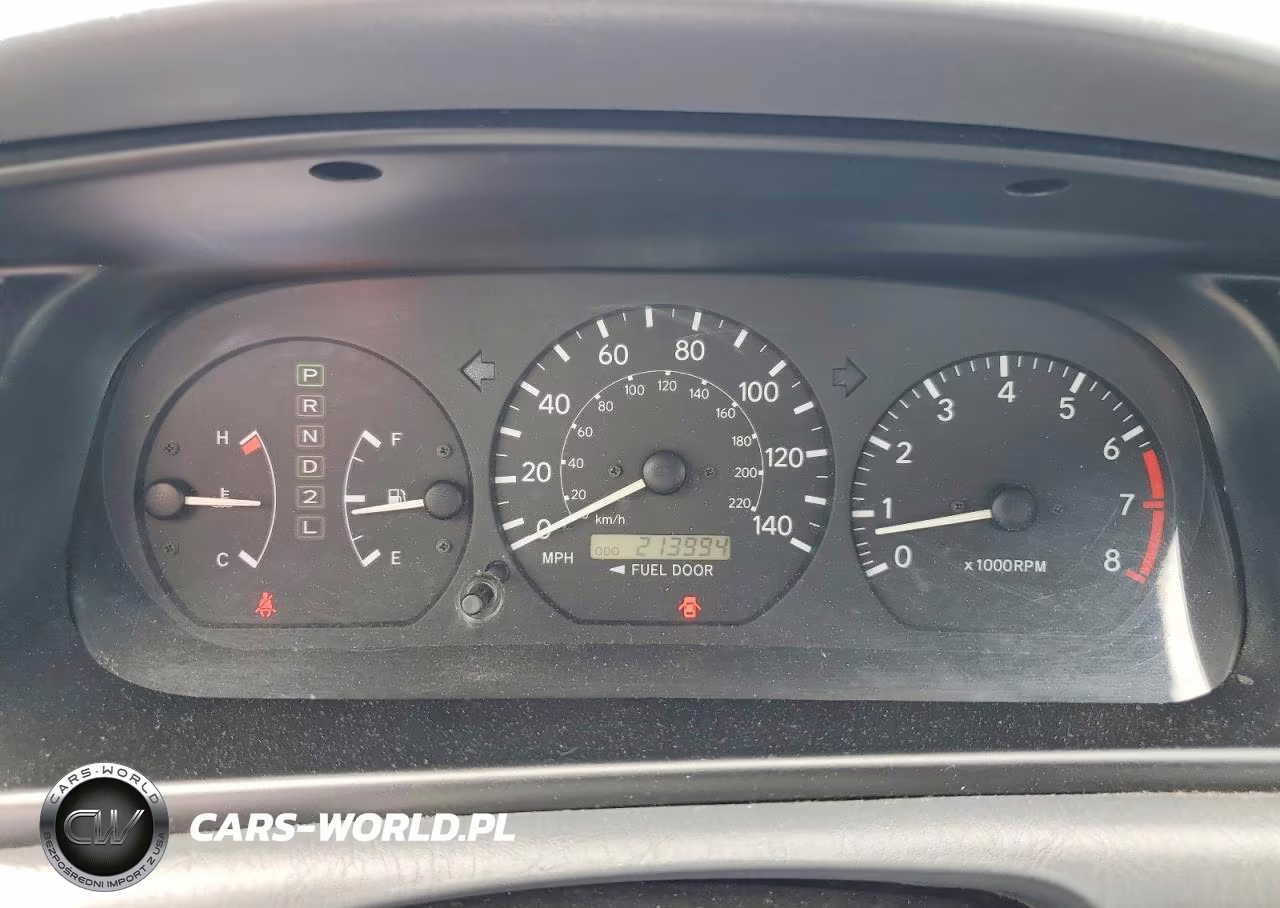2000 Toyota Camry Le VIN:JT2BG22K7Y0442762 - 9