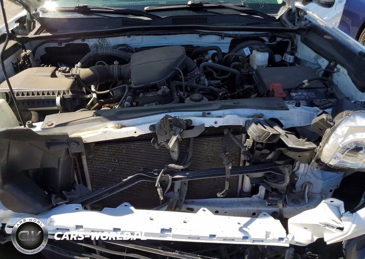 2020 Toyota Tacoma Sr VIN:5TFAX5GN5LX186399 - 11