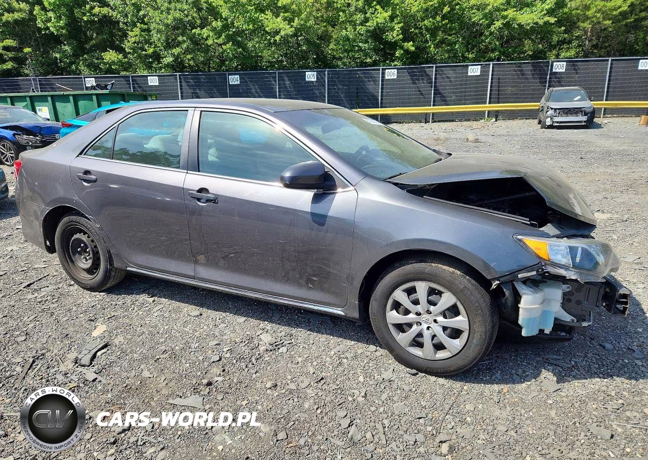 2014 Toyota Camry VIN:4T1BF1FK6EU815403 - 4