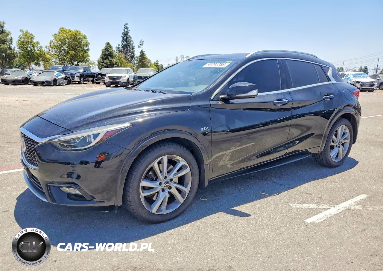 2018 Infiniti Qx30 Essential – zdjęcie 1 z 12