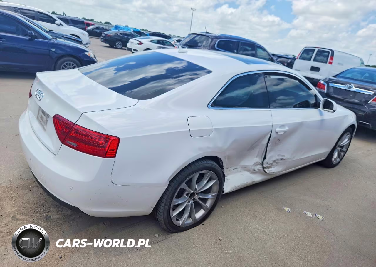 2013 Audi A5 Premium Plus VIN:WAULFAFR1DA001064 - 3