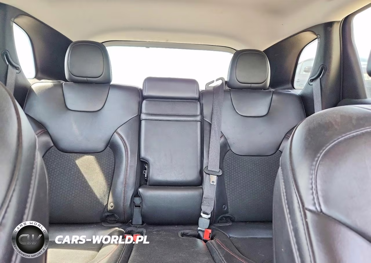 2019 Jeep Cherokee Trailhawk VIN:1C4PJMBX7KD282579 - 10